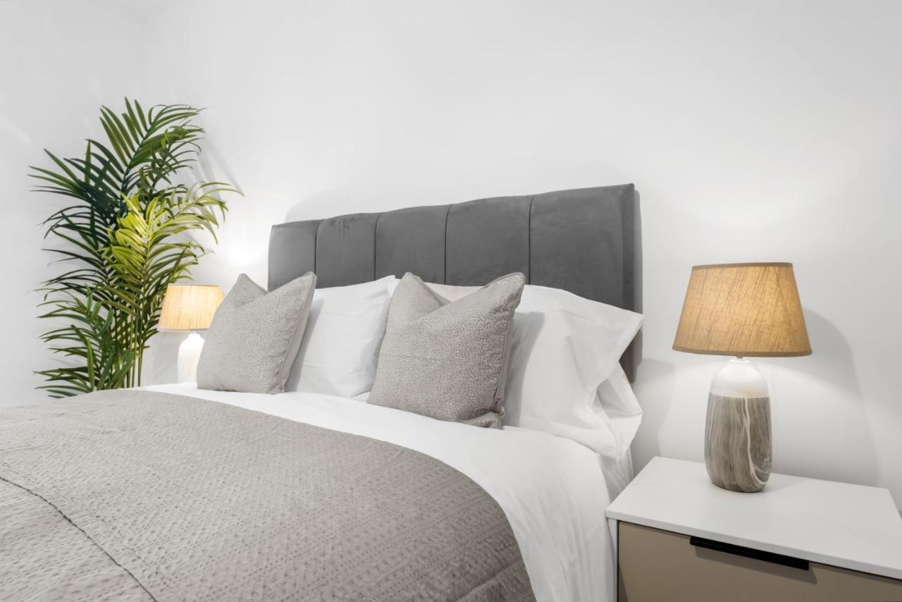 Exoticstay Apartments- 5* Elegant Luxury Centrally Located 2-Bedroom Apt Birmingham Exterior photo